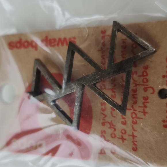 Boutique Swap Bops Adornment Charm Five Triangles Any Necklace or Bracelet - Picture 2 of 7